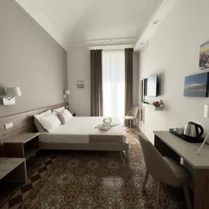 https://nove-volte-bb-2.catania-hotels.net